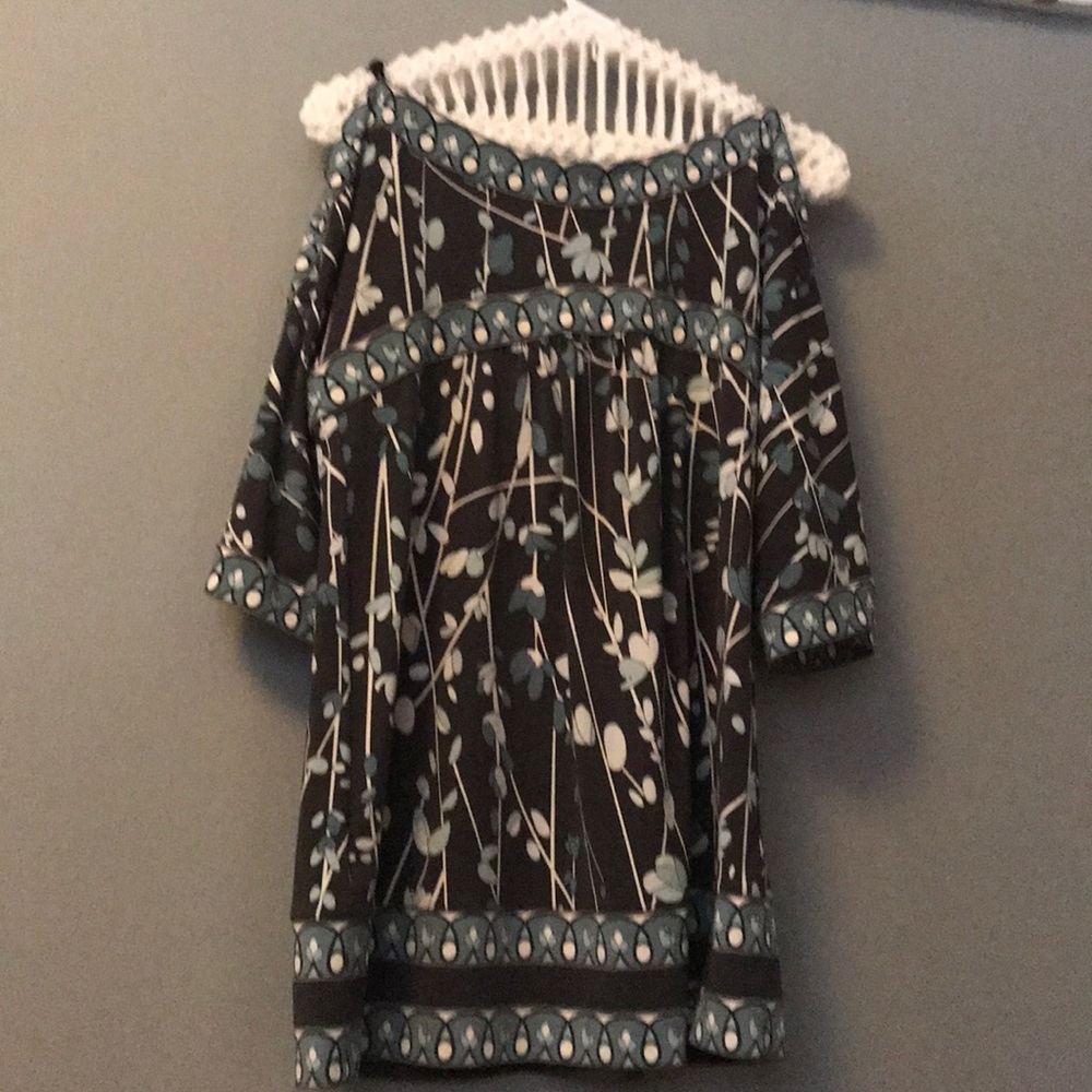 BCBG top
